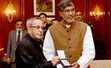 Kailash Satyarthi meets President, dedicates Nobel Peace prize to nation